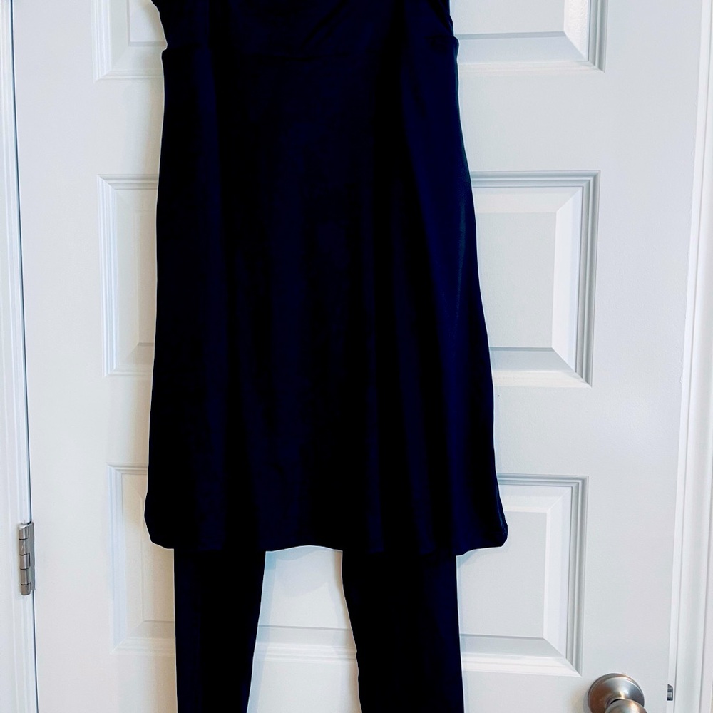 Skirt with leggings